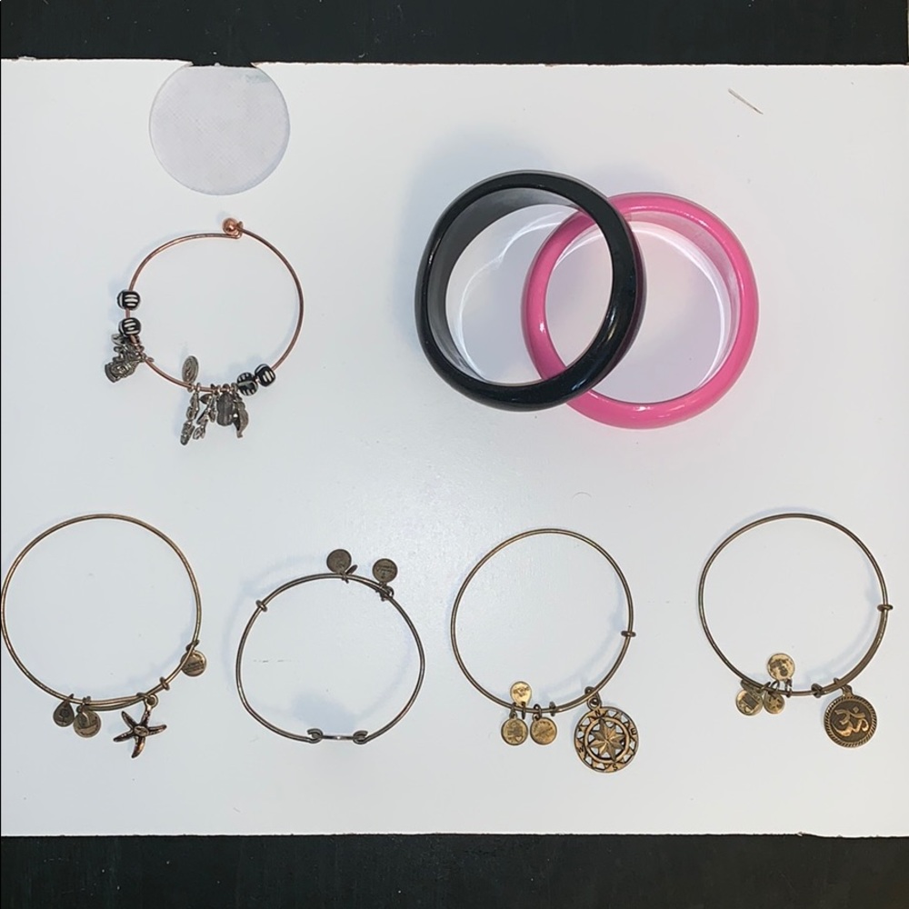 Bracelet collection Alex and Ani